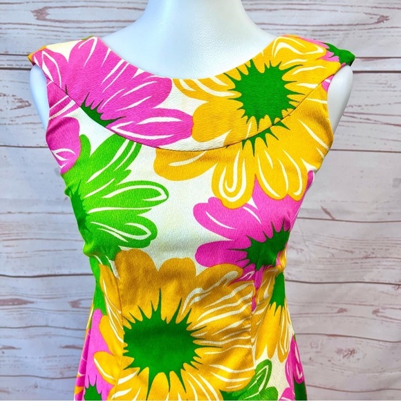 Vintage Hawaiian MCM Mid Century Mod Neon Flower Power Shift Cape Dress - Picture 2 of 14